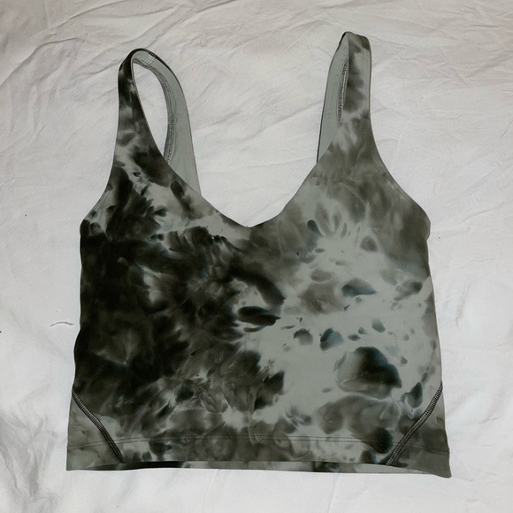 Green tie dye lululemon workout crop top with built in bra. Pads can be removed. - Picture 2 of 3